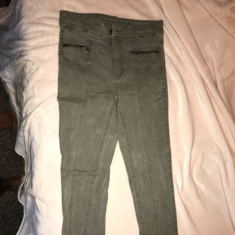 Army Green hi-rise jeggings from American Eagle - Picture 2 of 3